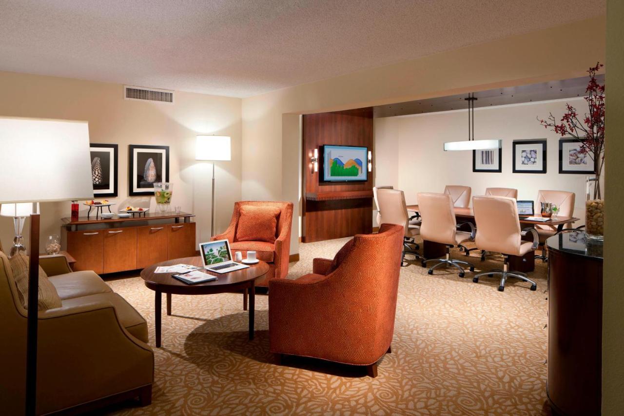 West Palm Beach Marriott Exterior photo